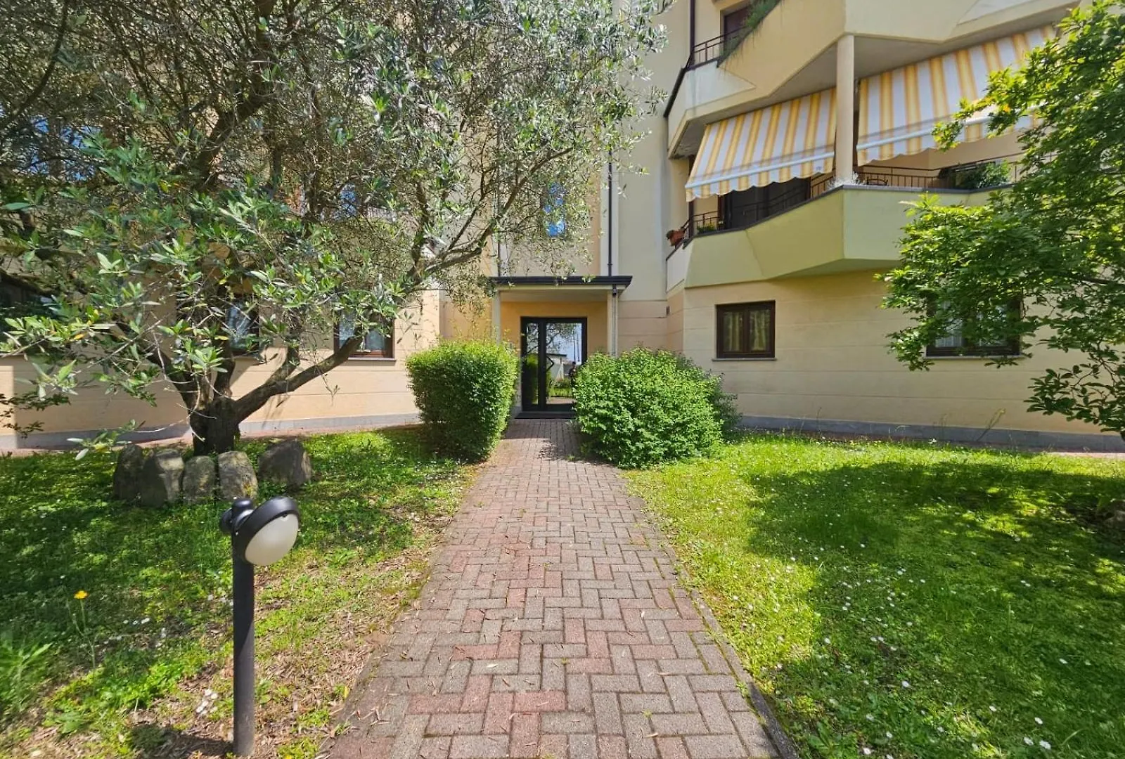 Malpensa Retreat Διαμέρισμα Ferno